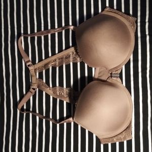 Torrid front closure racer back bra 40B